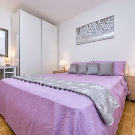 Apartment Kristina, Comfortable And Close To The Center Split Exteriér fotografie
